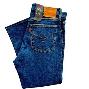 NWT LEVIS WEDGIE STRAIGHT LEG high rise denim jeans. Originally 100. Size 30